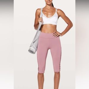 Lululemon Love Knot Crop *15”